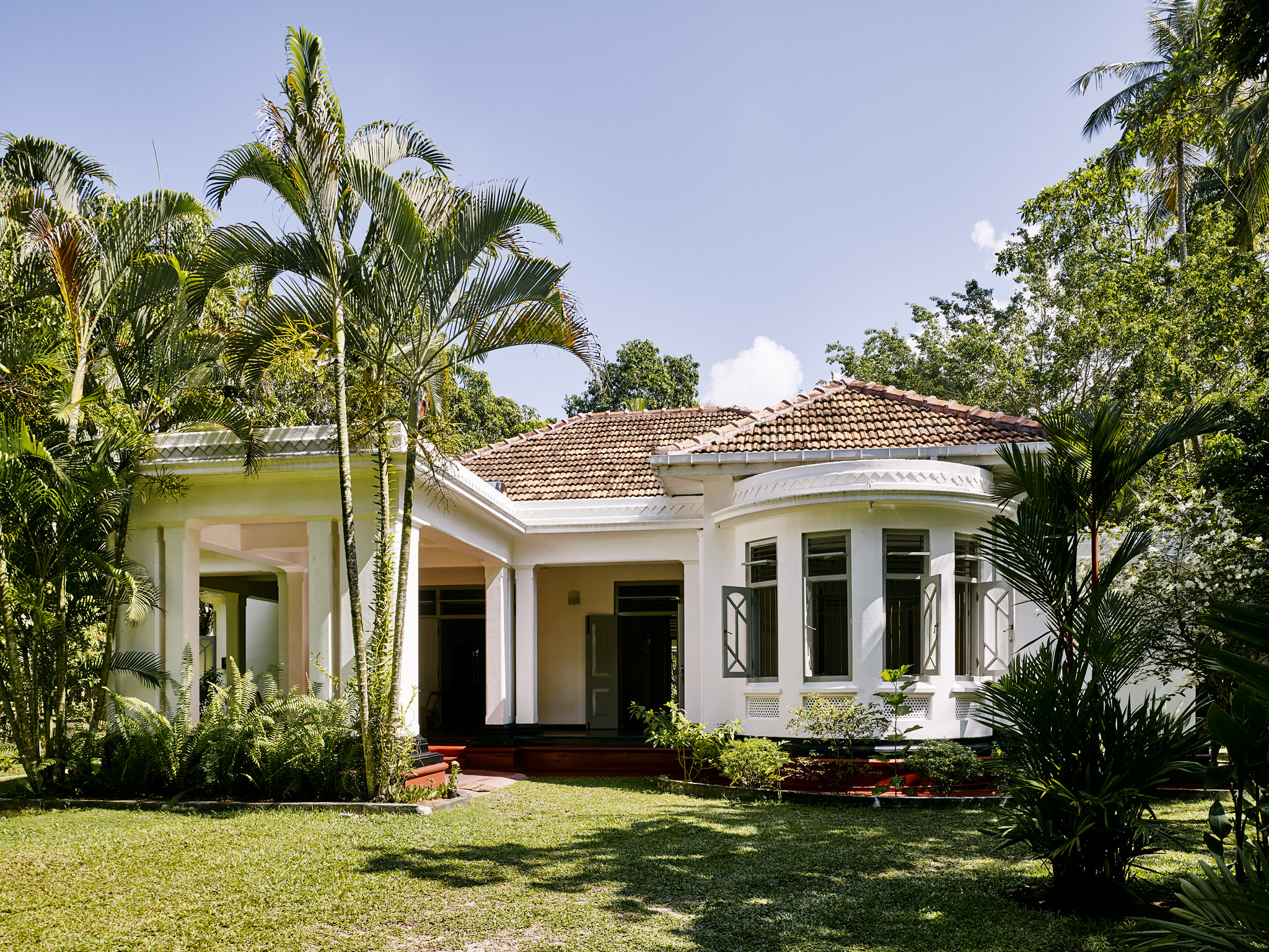 E15550 Alpa 050034 SCREEN